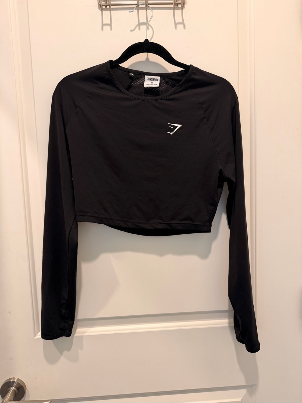 Gymshark Training Long Sleeve Crop Top Size M
Black